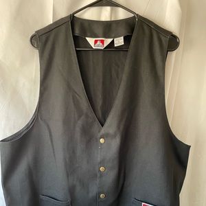 Ben Davis vest